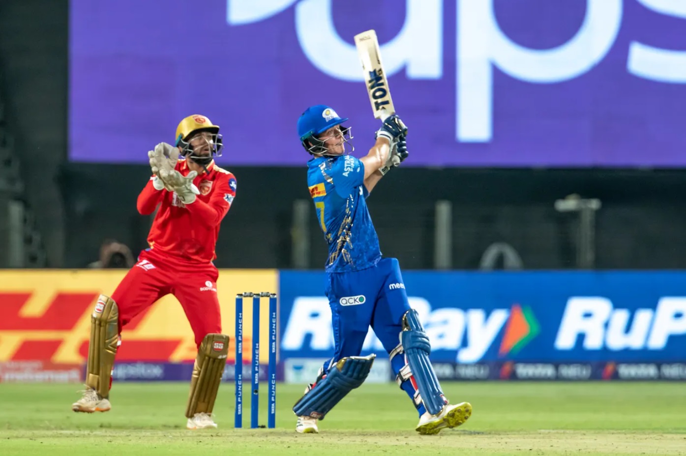 'Baby AB' Dewald Brevis clubs four back-to-back sixes