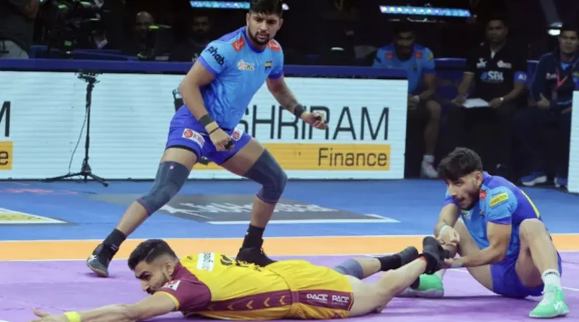 Telugu Titans Dominate Bengal Warriorz with Stellar Raids and Defense