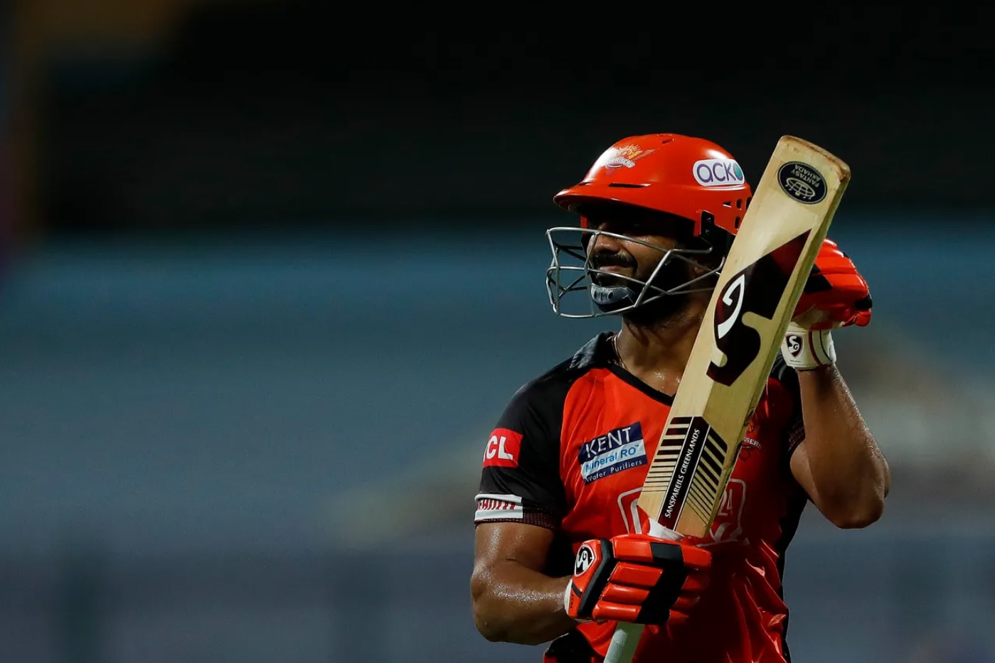 Rahul Tripathi’s blitz helps Sunrisers Hyderabad beat Mumbai Indians by 3 runs.