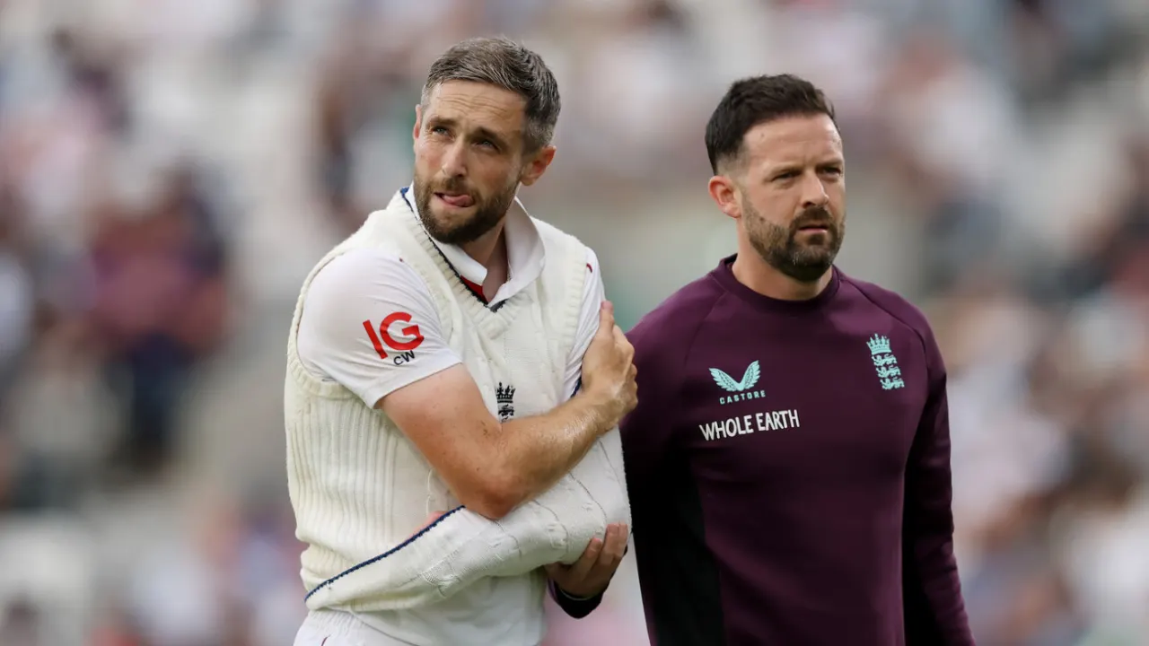 Chris Woakes has received backing from former skipper Joe Root ahead of Day 5 at The Oval