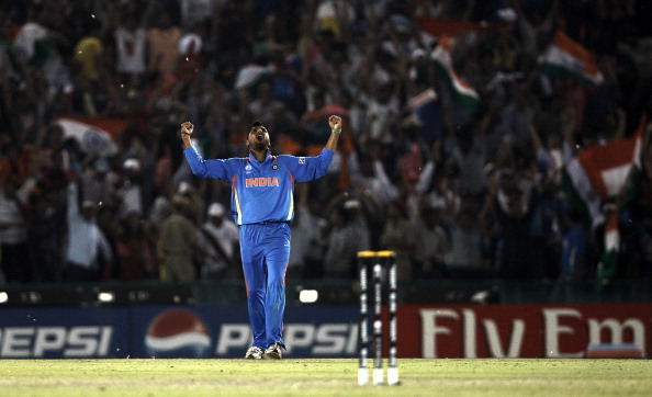 Indian cricket board has mistreated Harbhajan: Saqlain Mustaq