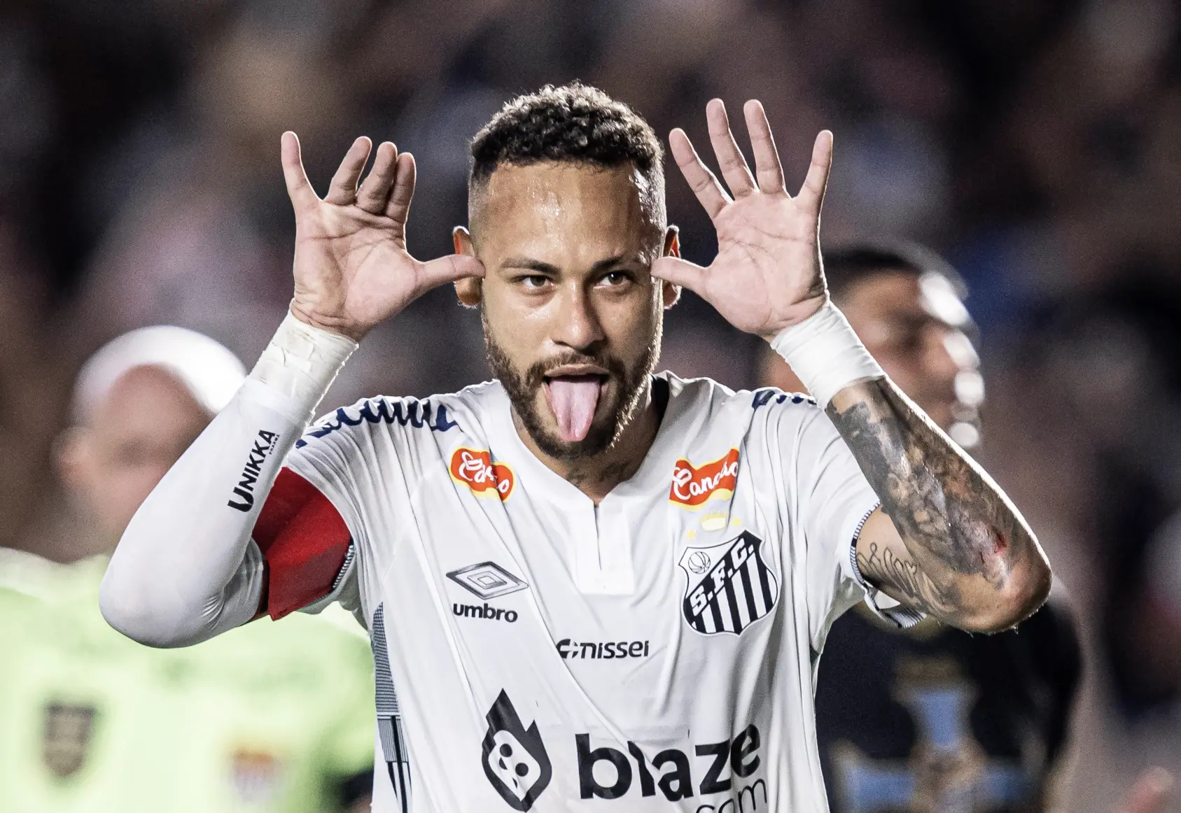 Neymar Set to Return in November After Thigh Injury.